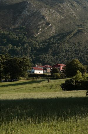 Fotografía pueblo de la Sierra del Sueve